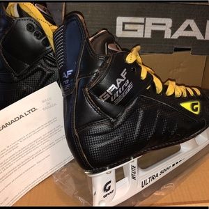Men’s skates 8